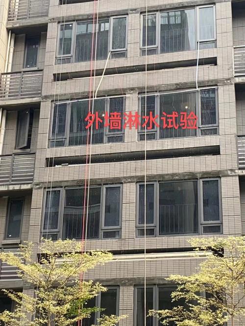 城楼工序之余，精益求精 随手记录装配中的楼市时代烙印